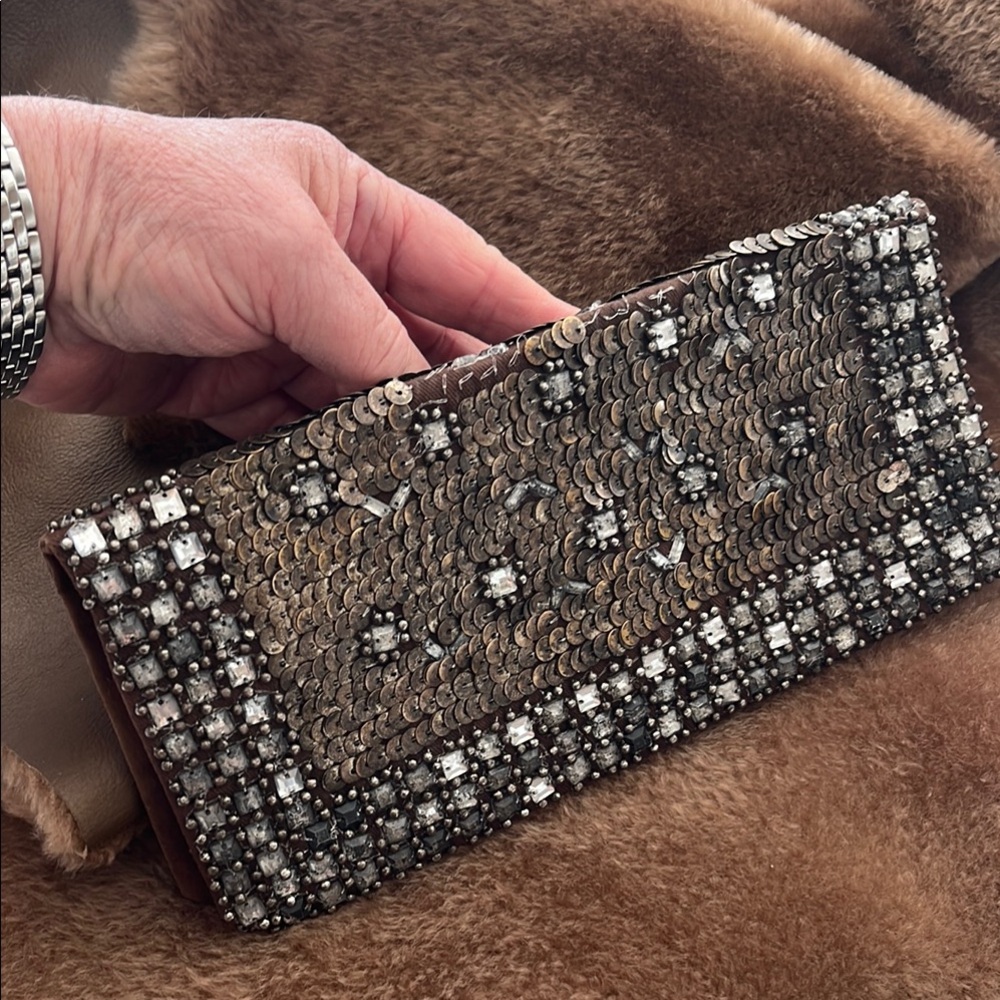 Tory Burch vintage Brown Beaded suede Clutch. Measures 9.5” x 4.5” - Picture 7 of 7